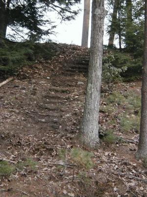 Dirt stairs to the lake