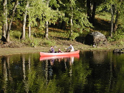 Canoe at the north bridge #2