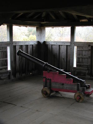 Cannon in the meeting house/fort