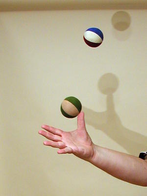 Shadow juggling