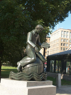 Learning statue