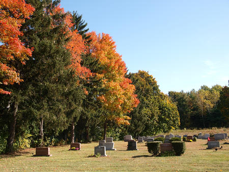 Fall in Ayer graveyard