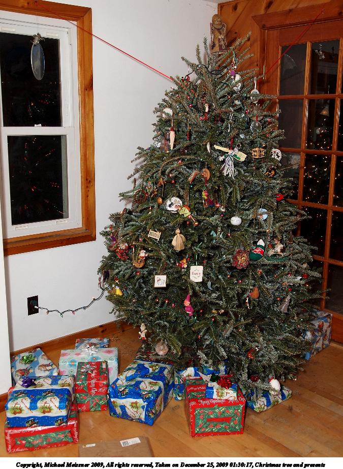 Christmas tree and presents