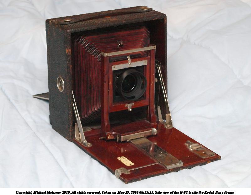 Side view of the E-P2 inside the Kodak Pony Premo