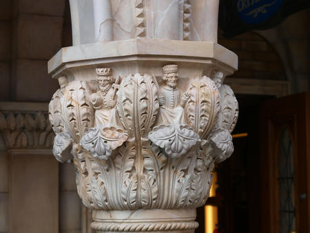 Column detail