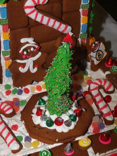 Gingerbread christmas tree by Ginger Betty's Bakery