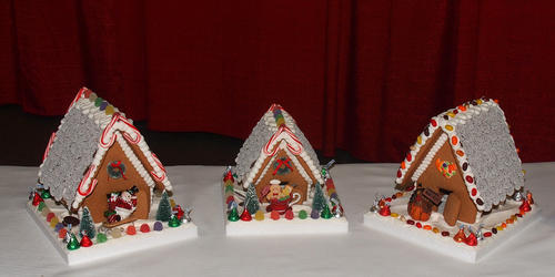 Gingerbread houses by the Gingerbread construction company