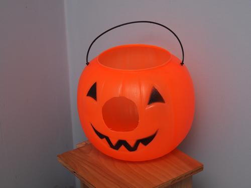 First step in my Halloweek pumpkin camera