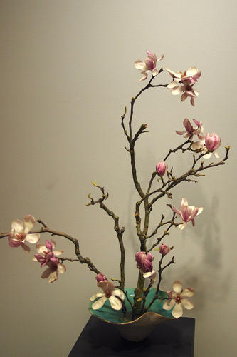 Flower arrangement by Yukiko Oka