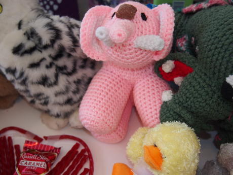 Stuffed animals celebrate Valentines Day #4