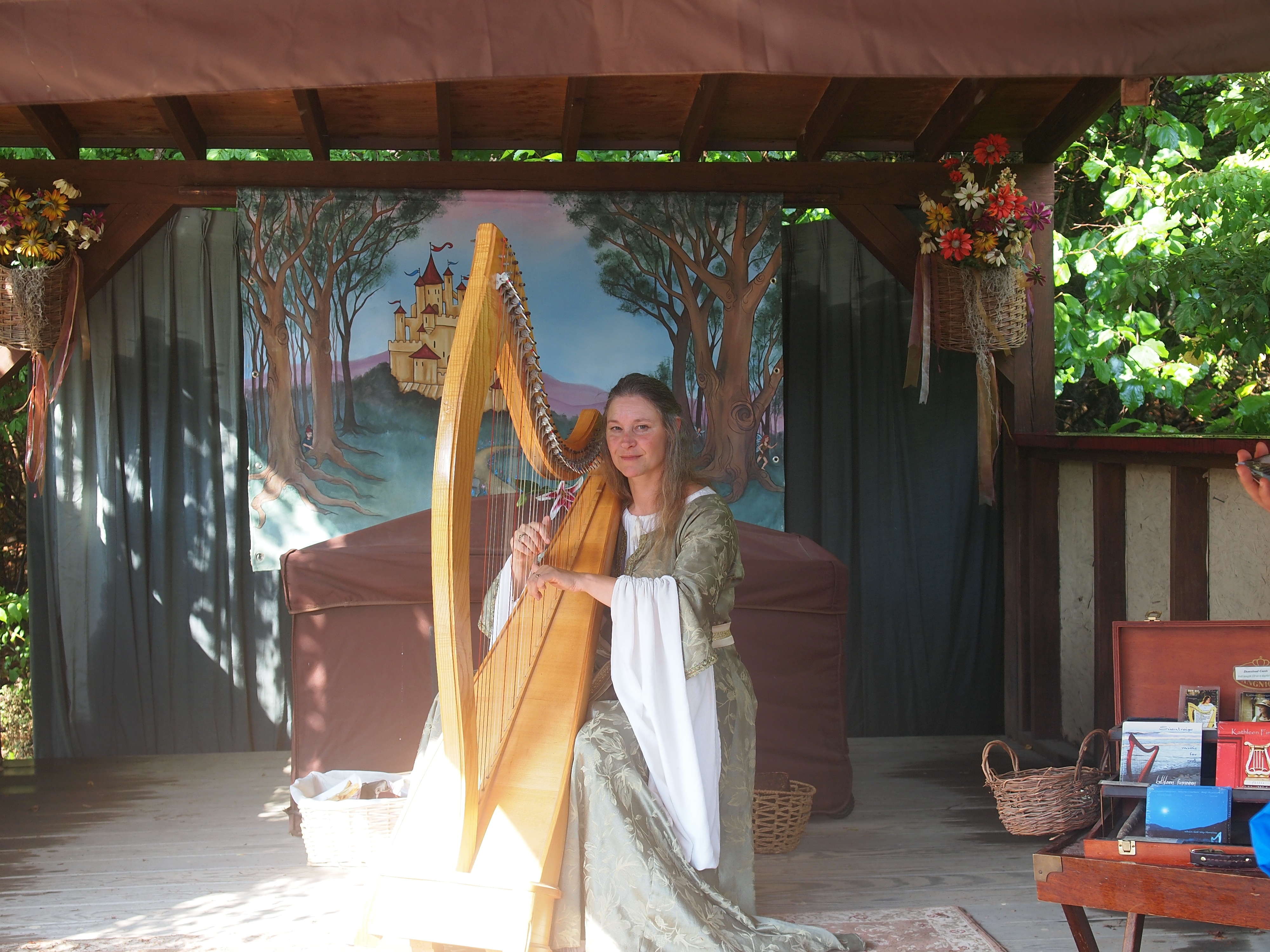 Kathleen Finnegan, harpist #2