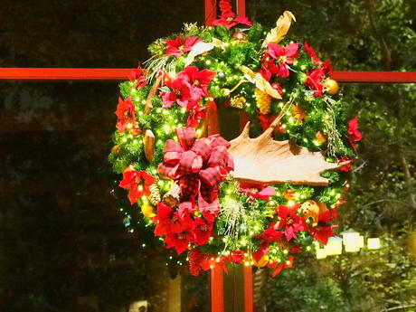 Christmas wreath at the Wilderness Lodge #2