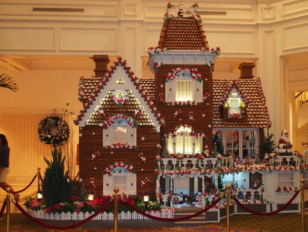 Grand Floridian gingerbread house #5