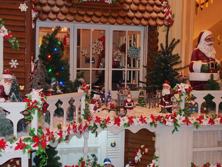 Grand Floridian gingerbread house #7
