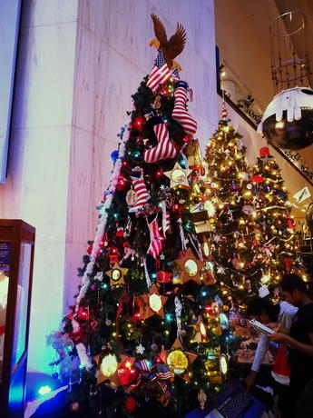 USA Christmas tree