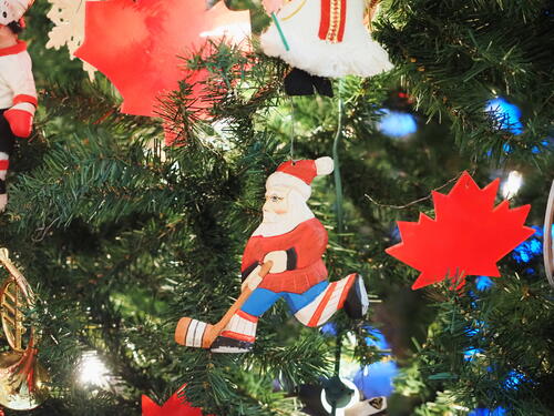 Canada Christmas tree #2