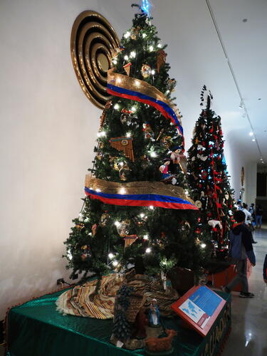 Ecuador Christmas tree #2
