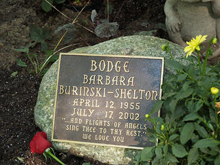 Memorial to Bodge (former queen of King Richards)