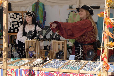 Vendor wenches