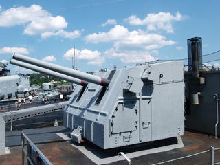 Naval guns