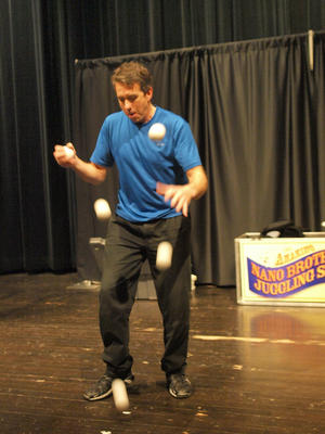 Bounce juggling