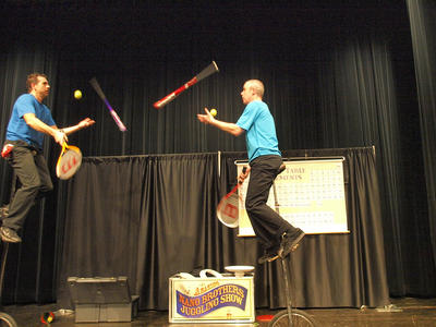 Nano brothers jugglers #6