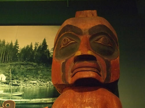 Totem pole at Harvard's Peabody museum #3