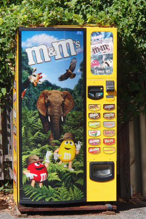 Animal vending machine