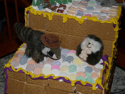 The stuffed animals visit the gingerbread house #3