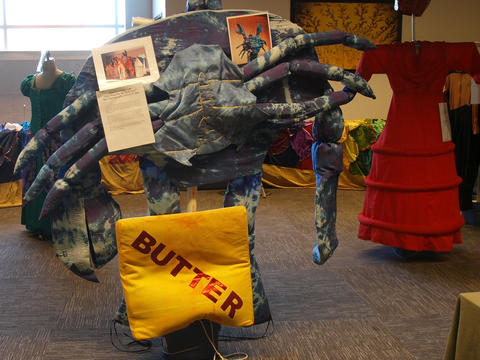 Crab with butter costume