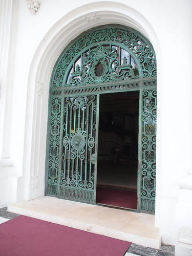 Door to the Flagler museum