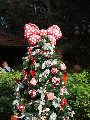 Minnie christmas tree