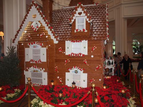 Gingerbread house in the Grand Floridian hotel #2