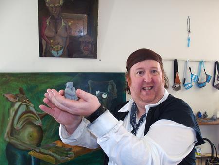 David with his 3d printed likeness #2