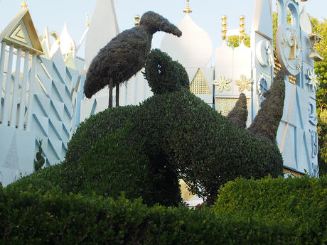 Rhino and bird topiary