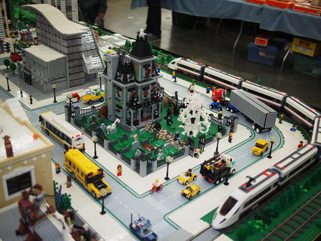 Lego railroad spooky house