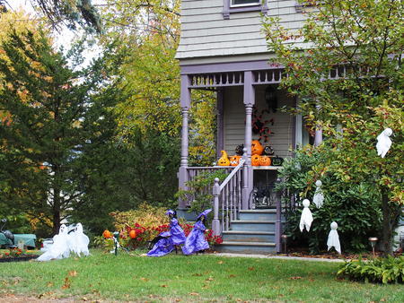 Halloween house in Ayer, MA #2