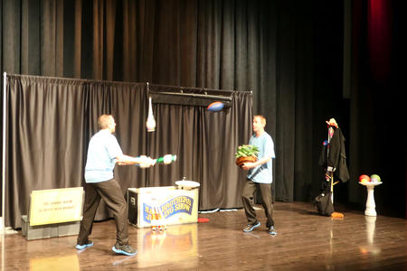 Nano brothers science juggling act