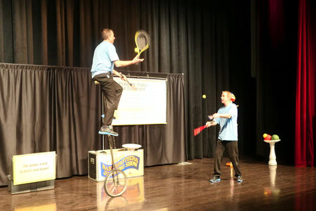 Nano brothers science juggling act #11