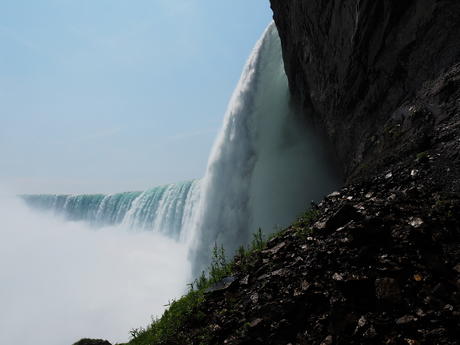 Horseshoe falls from Behind the Falls #2