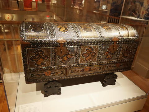 Chest, early 17th century