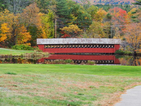 Covered bridge in fall