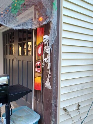 Russell Hannula's Halloween decorations #22