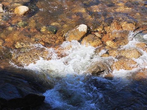 Swift river flow at the Kancamagus highway