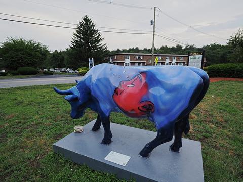 Acton cow sculpture: Hope #2