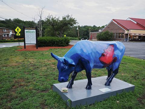 Acton cow sculpture: Hope #3