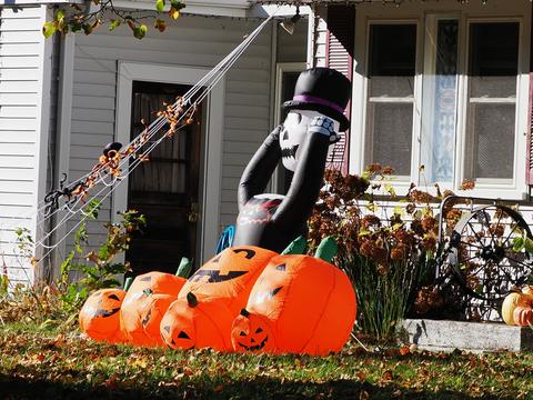 Halloween inflatables #5