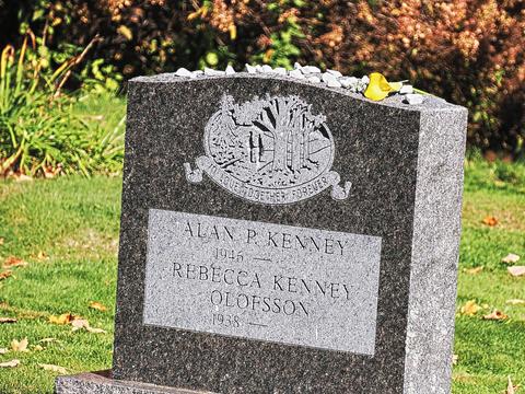 Alan Kenney's headstone