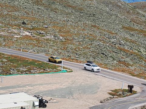 Cars coming up Mount Washington