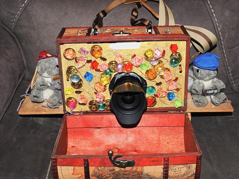 Pirate chest camera, version 3